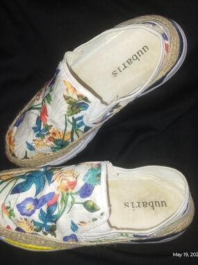 Uubaris Floral Canvas Slip-On Espadrille Sneaker Size 9